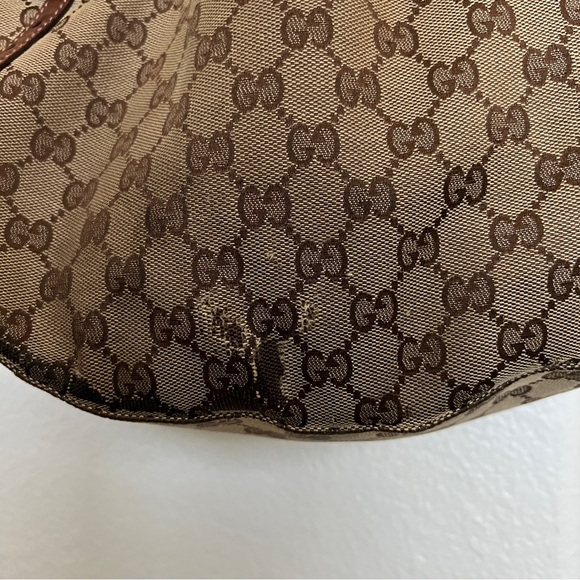 GUCCI Canvas Pelham bag - Large - Picture 10 of 16